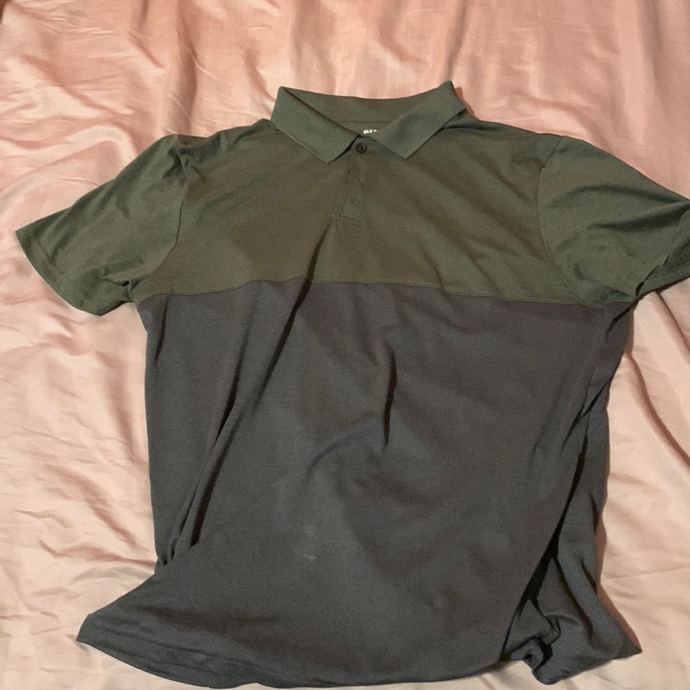 Old Navy Polo. L